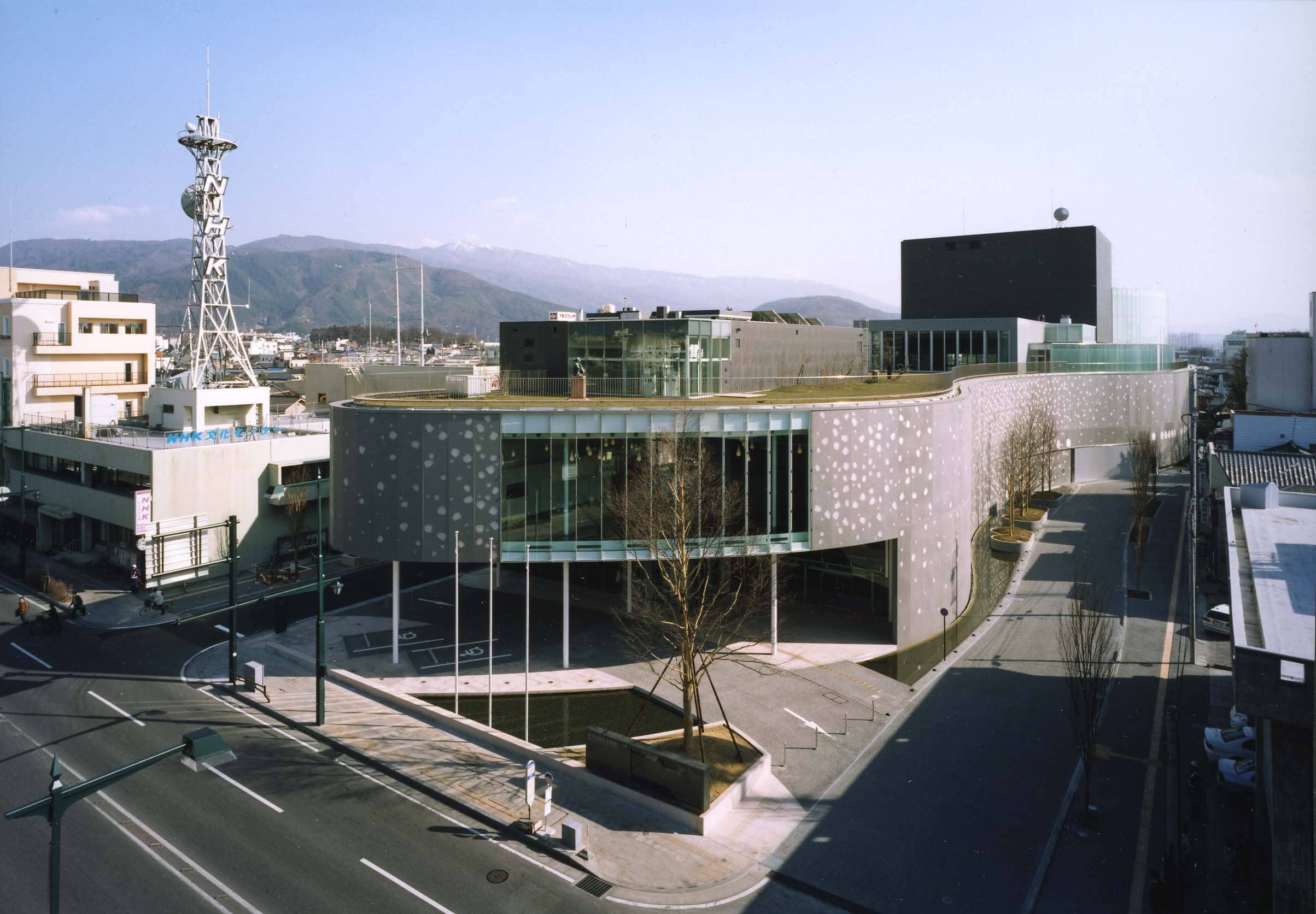 Matsumoto Performing Arts Centre (まつもと市民芸術館)